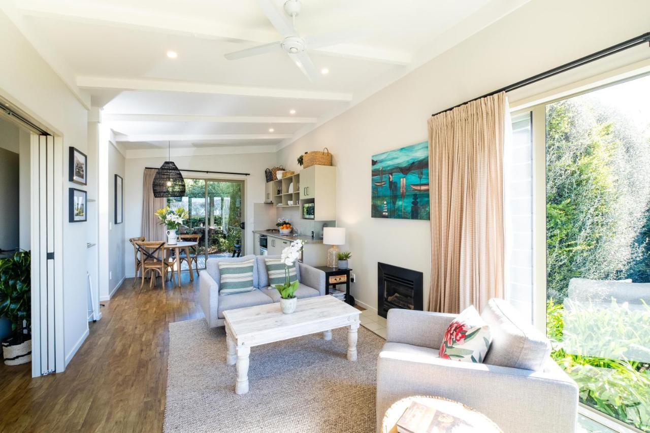Te Awanga Cottages Buitenkant foto